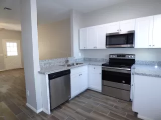 Photo #3: 6140759 Listing