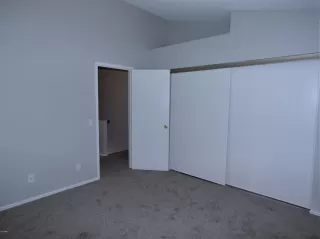 Photo #6: 6140759 Listing