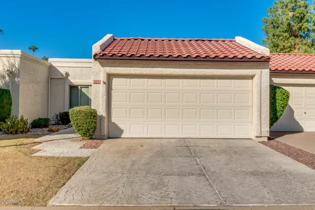 MLS: 6140789 Condo For Sale