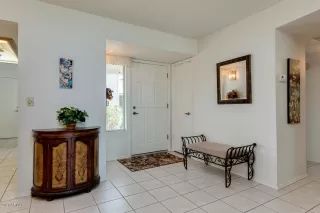 Photo #4: 6140789 Listing