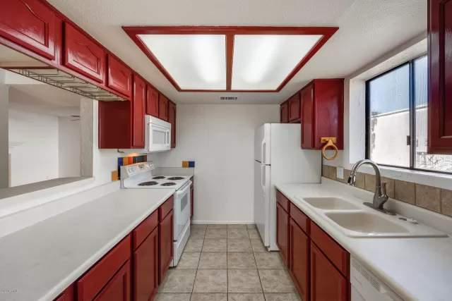 MLS: 6140818 Condo For Sale