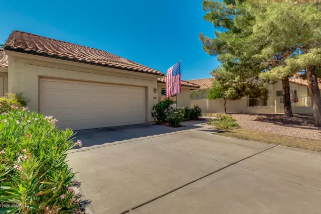 MLS: 6141108 Condo For Sale