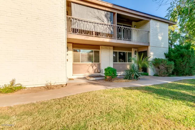 MLS: 6141128 Condo For Sale