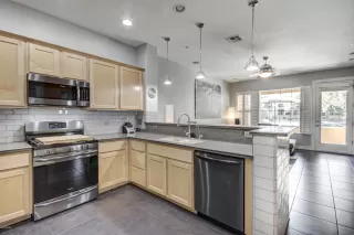 Photo #4: 6141144 Listing 