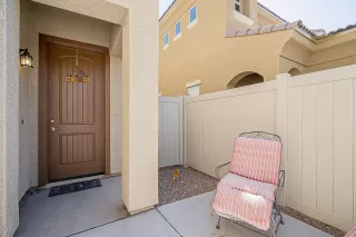 Photo #2: 6141158 Listing