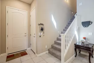 Photo #3: 6141158 Listing