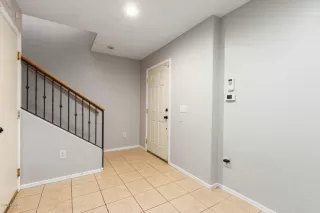 Photo #2: 6141175 Listing