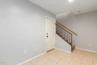 Photo #4: 6141175 Listing