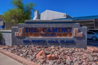 Photo #5: 6141206 Listing