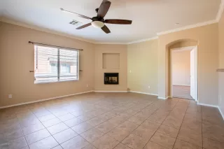 Photo #4: 6141221 Listing