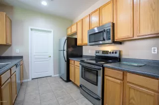 Photo #6: 6141221 Listing