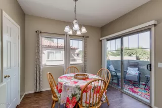 Photo #6: 6141246 Listing