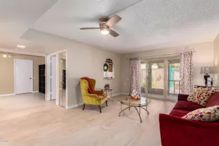 Photo #3: 6141455 Listing