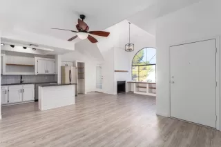 Photo #2: 6141488 Listing