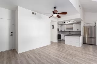 Photo #3: 6141488 Listing