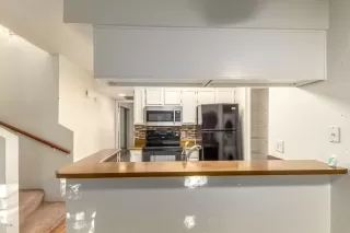 Photo #5: 6141700 Listing 