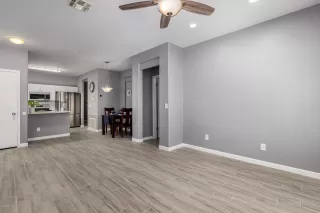 Photo #6: 6141707 Listing