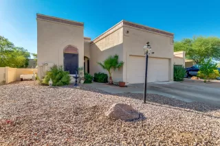 Photo #4: 6141836 Listing 