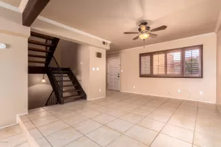 Photo #3: 6141860 Listing