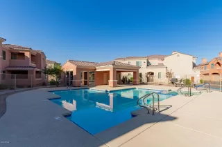 Photo #5: 6141938 Listing