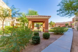 Photo #6: 6141938 Listing