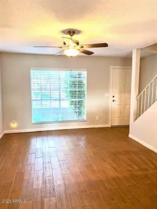 Photo #4: 6141973 Listing