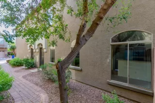 Photo #2: 6142030 Listing