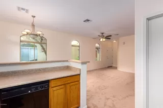 Photo #6: 6142030 Listing