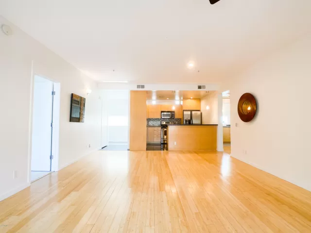 MLS: 6142330 Condo For Sale