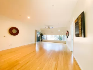 Photo #5: 6142330 Listing