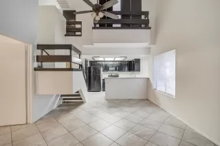 Photo #4: 6142698 Listing