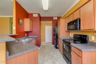 Photo #3: 6142739 Listing