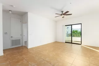 Photo #6: 6142860 Listing