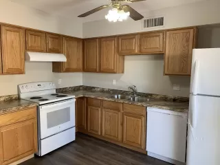 Photo #4: 6142880 Listing