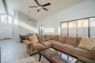 Photo #2: 6142886 Listing