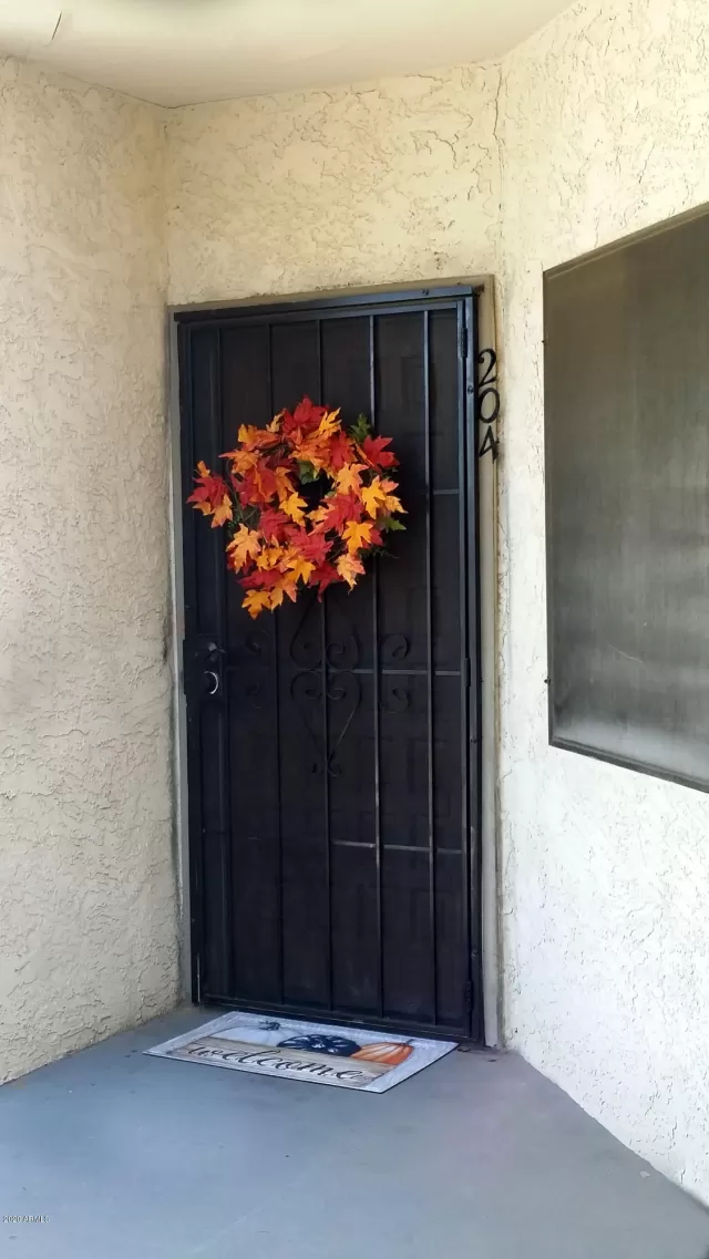 MLS: 6142901 Condo For Sale