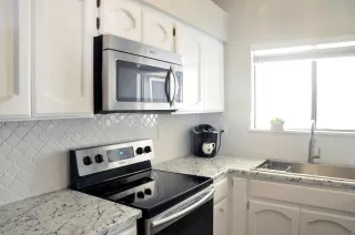 Photo #3: 6142901 Listing