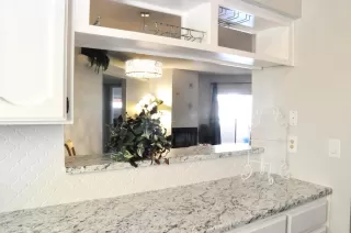 Photo #4: 6142901 Listing