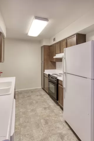 Photo #4: 6142940 Listing