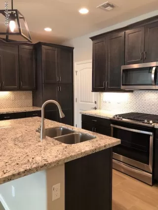 Photo #3: 6143289 Listing