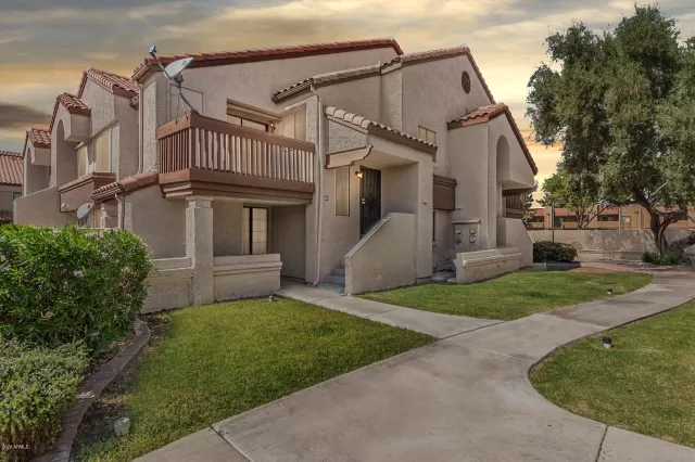 MLS: 6143291 Condo For Sale