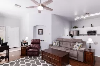 Photo #6: 6143543 Listing 