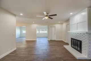 Photo #2: 6143695 Listing