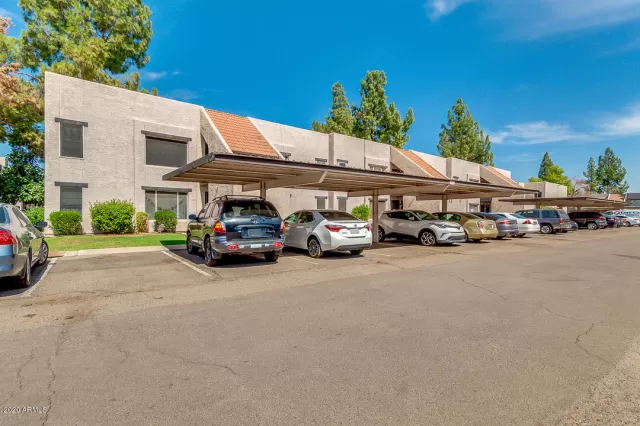 MLS: 6143700 Condo For Sale