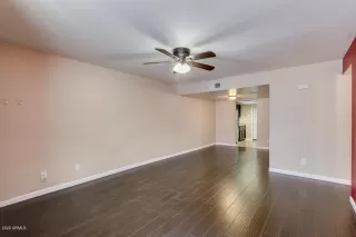 Photo #6: 6143700 Listing