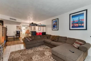 Photo #4: 6143758 Listing