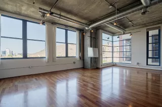 Photo #5: 6143869 Listing 