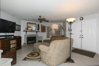 Photo #4: 6143905 Listing