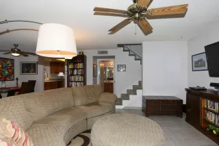 Photo #5: 6143905 Listing