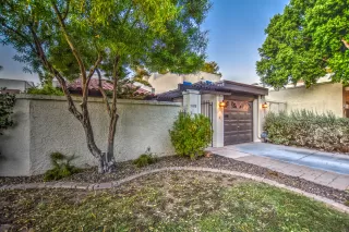 Photo #2: 6143952 Listing